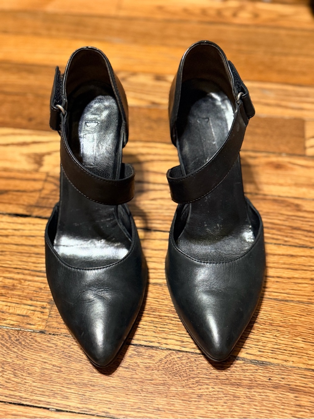 Paul Green Black Leather Pointed Toe Ankle Strap Heels Pumps Women’s Size 7.5